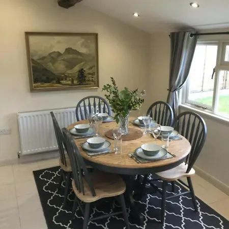 Ferienhaus In Sleeps 6 Pets Welcome Pickering